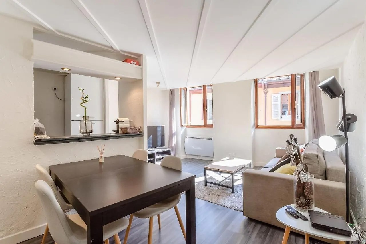 Le Saint Jean - Appartement Rue Carnot Pour 2 - 4 Pers Анси 0*,  Франция